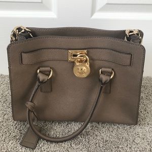 Michael kors purse